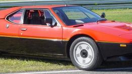 BMW M1 - prawy bok