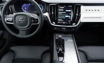 Volvo V60 II  Kombi Facelifting 2.0 B4 197KM 2024 B4 (197+14 KM) Plus Dark, zdjęcie 13