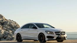 Mercedes CLA 45 AMG (2014) - prawy bok