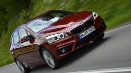 BMW 218d Active Tourer (2014) - widok z przodu