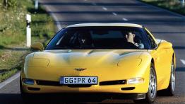 Chevrolet Corvette C5 - widok z przodu