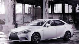 Lexus IS - wbrew tradycji i utartym stereotypom