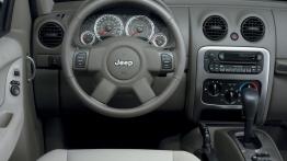 Jeep Liberty - kokpit