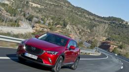 Mazda CX-3 SKYACTIV-G AWD (2015) - widok z przodu