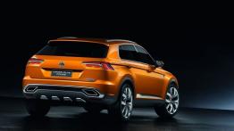 Volkswagen CrossBlue Coupe Concept (2013) - tył - reflektory włączone