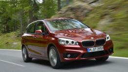 BMW 218d Active Tourer (2014) - widok z przodu