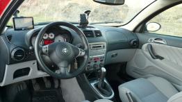 Alfa Romeo 147  Hatchback - galeria społeczności - pełny panel przedni
