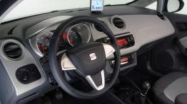 Seat Ibiza 2008 - pełny panel przedni