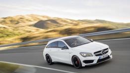 Mercedes-AMG CLA 45 Shooting Brake (X 117) - widok z przodu