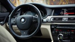 BMW Seria 7 F01 Facelifting 750d - galeria redakcyjna - kokpit