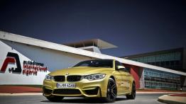 BMW M4 F82 Coupe (2014) - widok z przodu