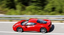 Ferrari 458 Italia - lewy bok