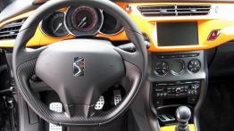 Citroen DS3  KM - galeria redakcyjna - kokpit