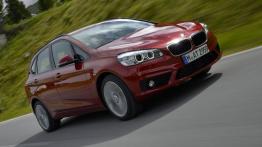 BMW 218d Active Tourer (2014) - widok z przodu