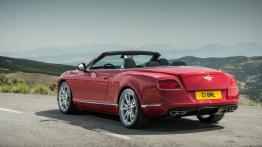 Bentley Continental GT V8 S Cabrio (2014) - widok z tyłu