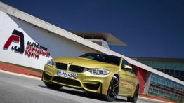 BMW M4 F82 Coupe (2014) - widok z przodu