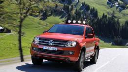 Volkswagen Amarok Canyon - widok z przodu