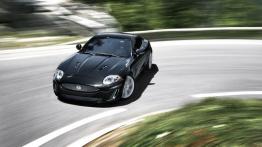 Jaguar XKR Coupe 2009 - widok z przodu