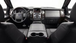 Ford Super Duty 2013 - pełny panel przedni