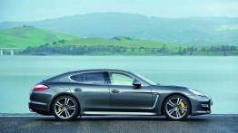 Porsche Panamera Turbo S - prawy bok