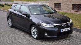 Lexus CT 200h - ryzykowna gra