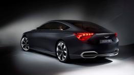 Hyundai HCD-14 Genesis Concept - widok z tyłu