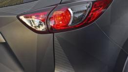 Mazda CX-5 Urban Concept - prawy tylny reflektor - włączony