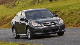 Subaru Legacy 2009 - widok z przodu