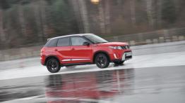 Suzuki AllGrip – jak działa i co daje napęd 4x4?