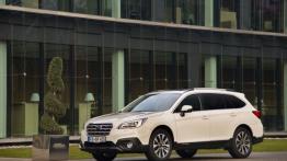 Subaru Outback 2015 2.0D - wersja europejska - lewy bok