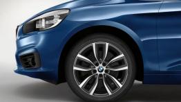 BMW serii 2 Active Tourer (2014) - lewe przednie nadkole