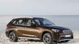 BMW X1 - prawy bok