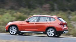 BMW X1 Facelifting - lewy bok