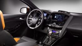 Ford Focus III ST hatchback - kokpit