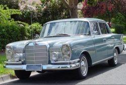 Mercedes W111 Limuzyna 220 S 105KM 77kW 1959-1965