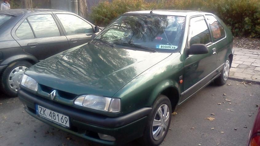 Renault 19 II Hatchback 1.9 DT 92KM 68kW 1992-1995