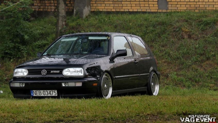 Volkswagen Golf III Hatchback 1.8 90KM 66kW 1991-1997