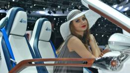 Geneva Motor Show 2012 na żywo - hostessy cz. 1