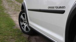 Volkswagen Cross Touran 2.0 TDI - pomieszanie z poplątaniem