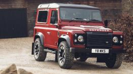 Land Rover Defender (2018) - widok z przodu