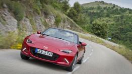 Mazda MX-5 IV Soul Red (2015) - widok z przodu