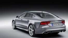 Audi RS7 Sportback - tył - reflektory włączone