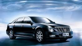 Cadillac SLS - widok z przodu