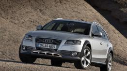 Audi A4 Allroad - widok z przodu