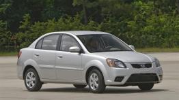 Kia Rio 2010 Sedan - prawy bok