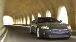 Jaguar XKR Coupe 2006 - widok z przodu