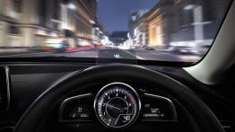 Mazda CX-3 (2016) - wyświetlacz head-up display (HUD)