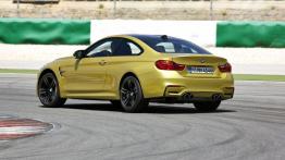 BMW M4 F82 Coupe (2014) - widok z tyłu