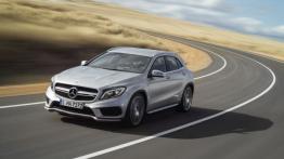 Mercedes GLA 45 AMG (2014) - widok z przodu