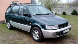 Mitsubishi Space Wagon II Minivan - galeria społeczności - przód - inne ujęcie